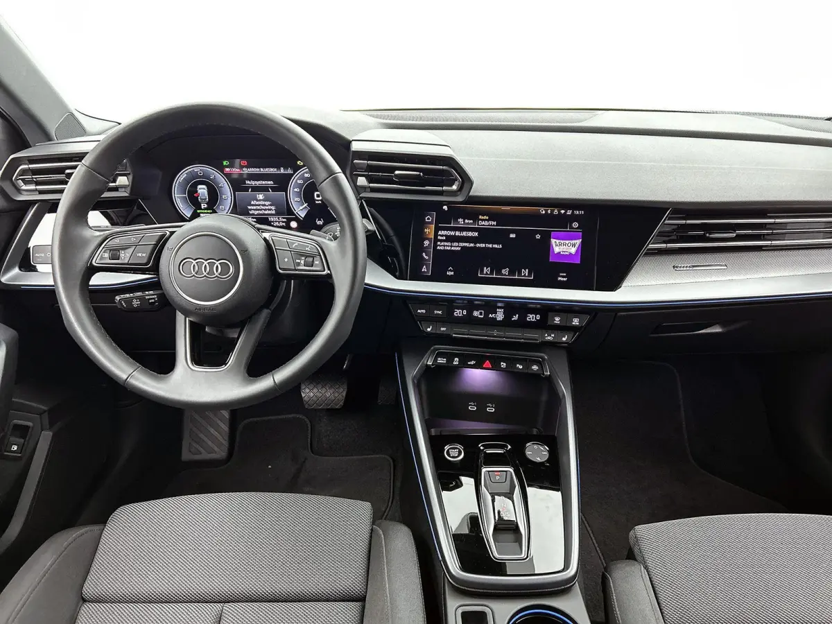 40 TFSI e Advanced edition 204 PK | Navigatie | Achteruitrijcamera | Stoelverwarming | Adaptive Cruise Control | Optiek Pakket Zwart | Privacy Glas | Ambient Licht Pakket |