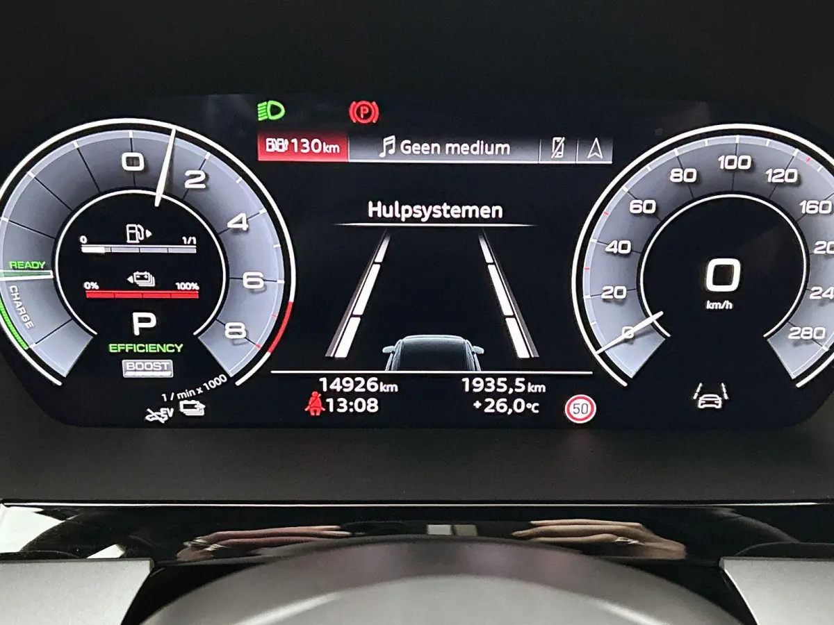 40 TFSI e Advanced edition 204 PK | Navigatie | Achteruitrijcamera | Stoelverwarming | Adaptive Cruise Control | Optiek Pakket Zwart | Privacy Glas | Ambient Licht Pakket |