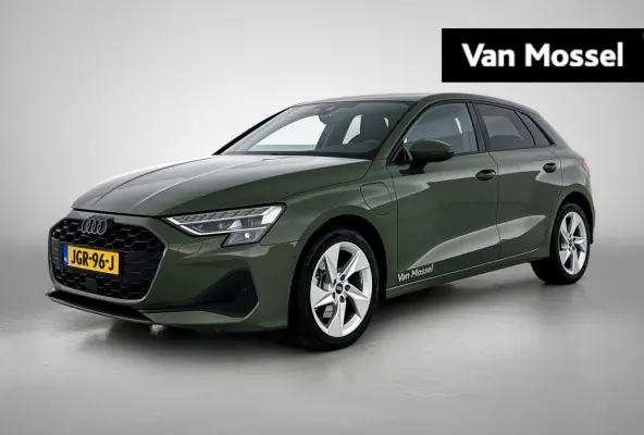 40 TFSI e Advanced edition 204 PK | Navigatie | Achteruitrijcamera | Stoelverwarming | Adaptive Cruise Control | Optiek Pakket Zwart | Privacy Glas | Ambient Licht Pakket |