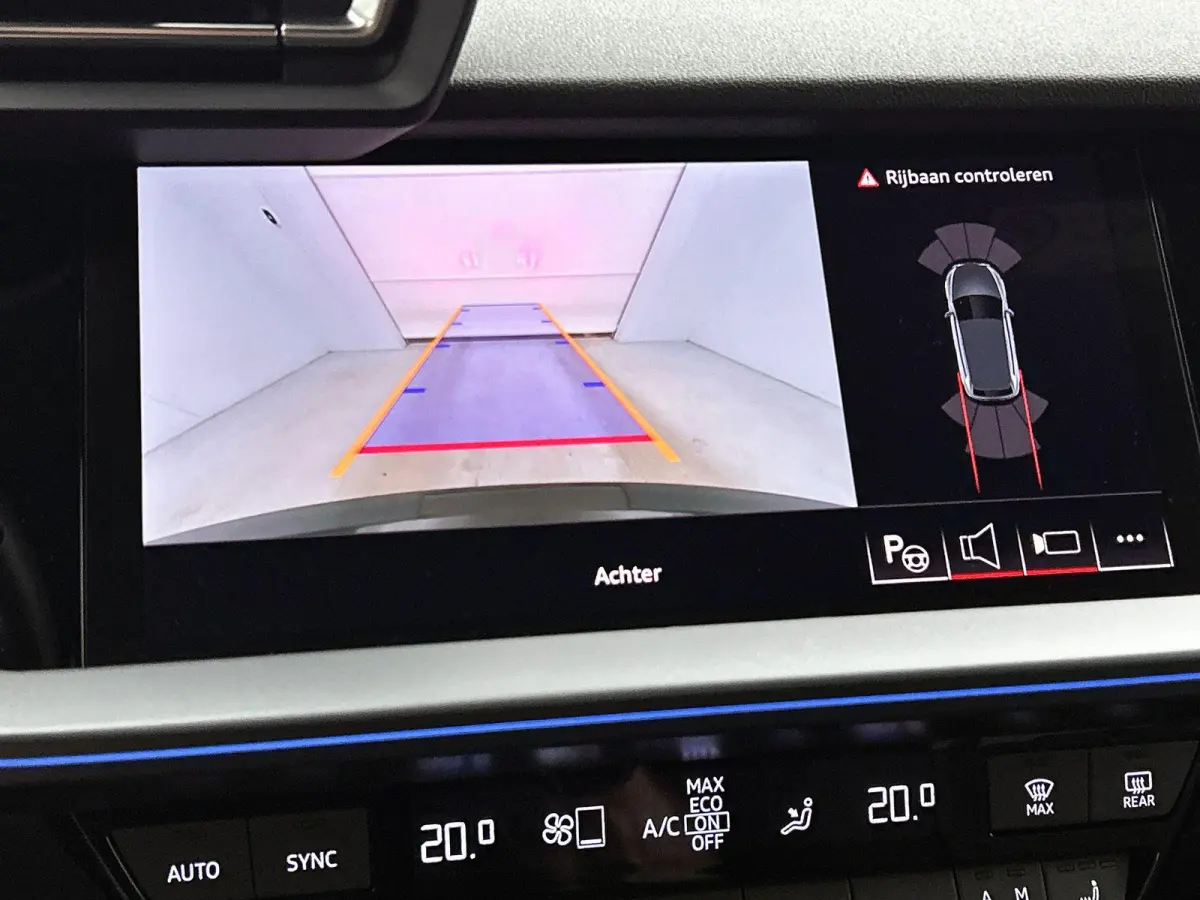 40 TFSI e Advanced edition 204 PK | Navigatie | Achteruitrijcamera | Stoelverwarming | Adaptive Cruise Control | Optiek Pakket Zwart | Privacy Glas | Ambient Licht Pakket |