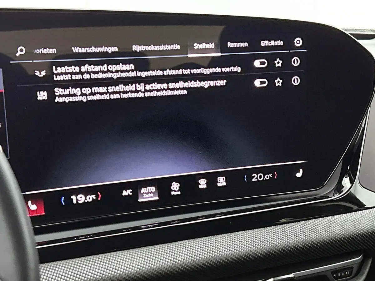Avant 2.0 quattro S edition 299 PK