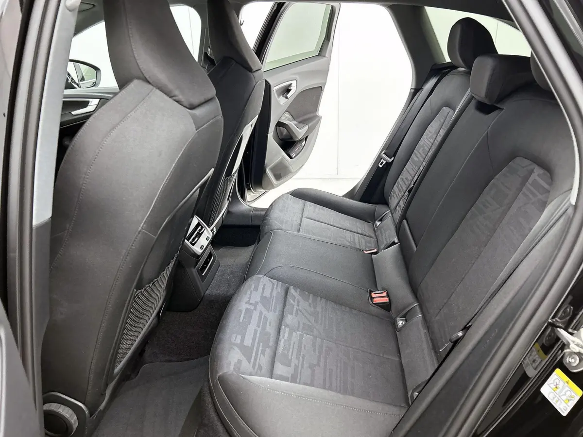 Avant 2.0 quattro S edition 299 PK