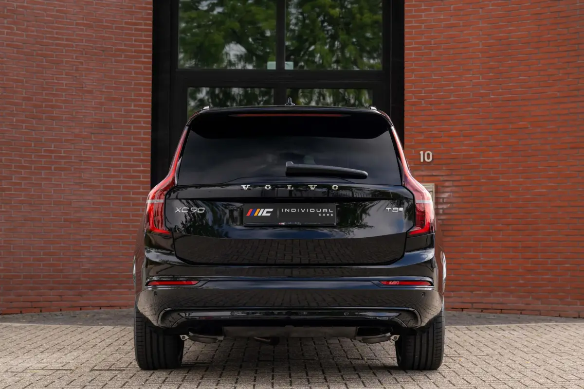 2.0 T8 Plug-in hybrid AWD Ultra Dark Alle Opties