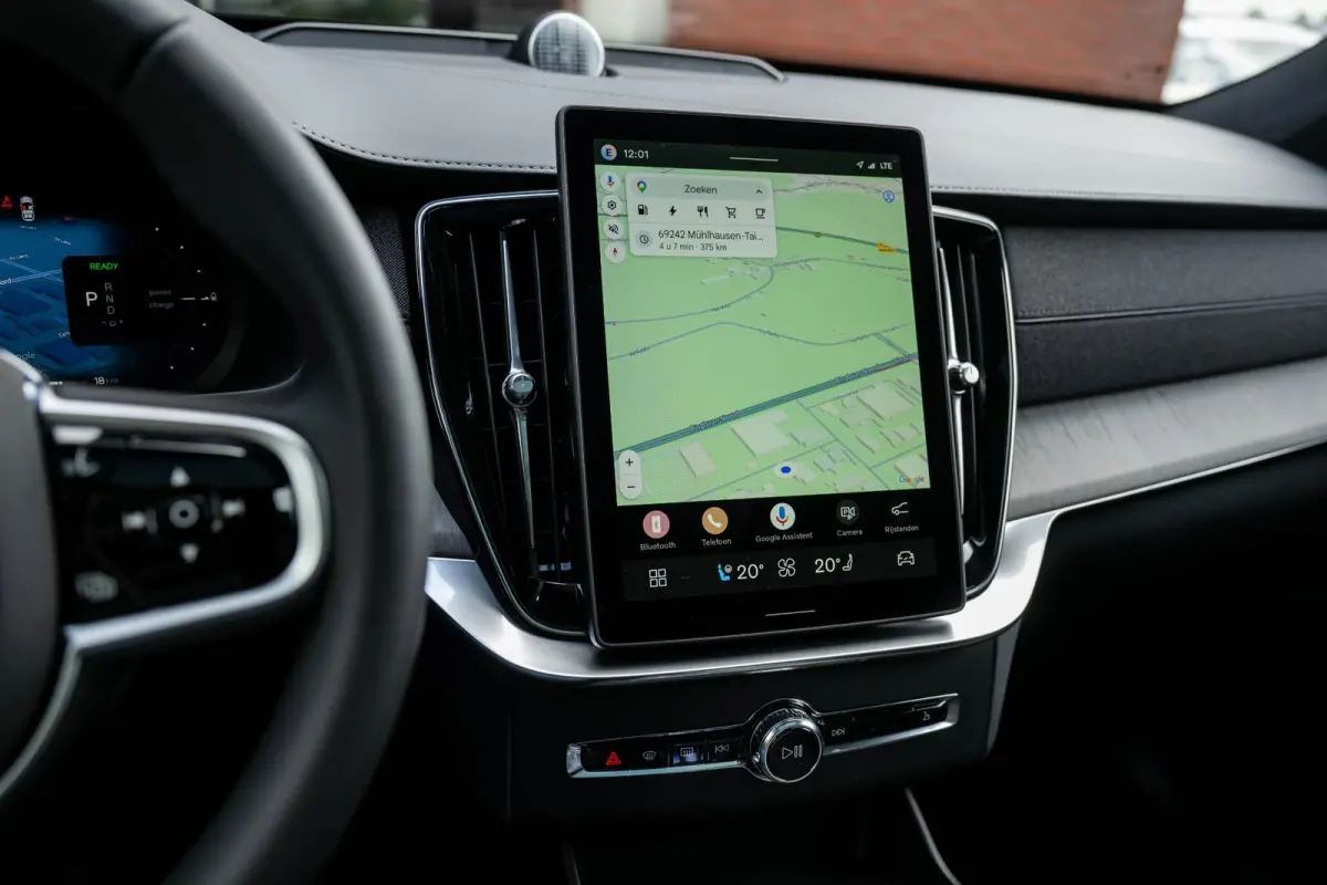 2.0 T8 Plug-in hybrid AWD Ultra Dark Alle Opties