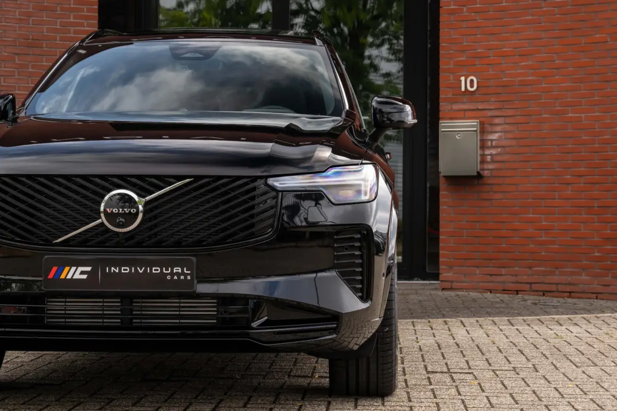 2.0 T8 Plug-in hybrid AWD Ultra Dark Alle Opties