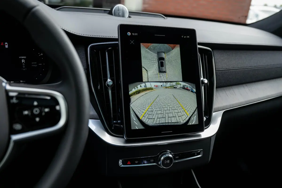 2.0 T8 Plug-in hybrid AWD Ultra Dark Alle Opties