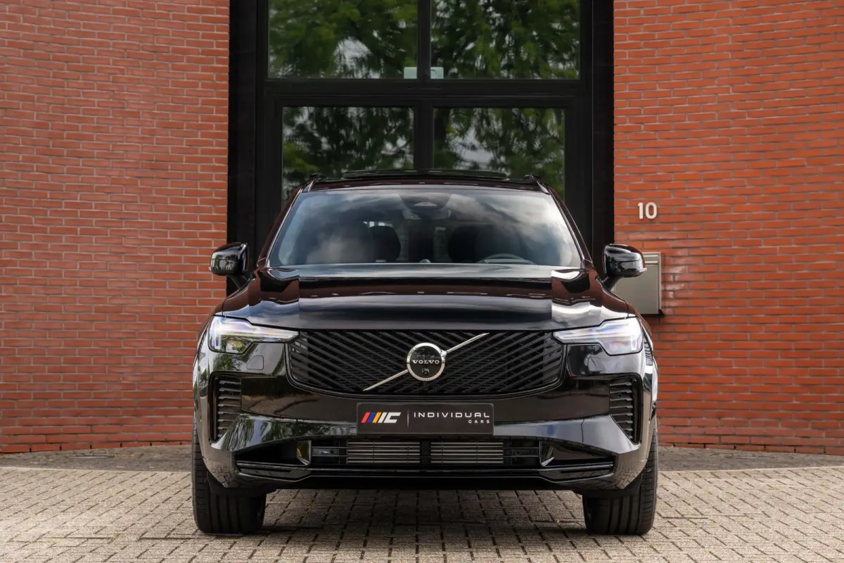 2.0 T8 Plug-in hybrid AWD Ultra Dark Alle Opties