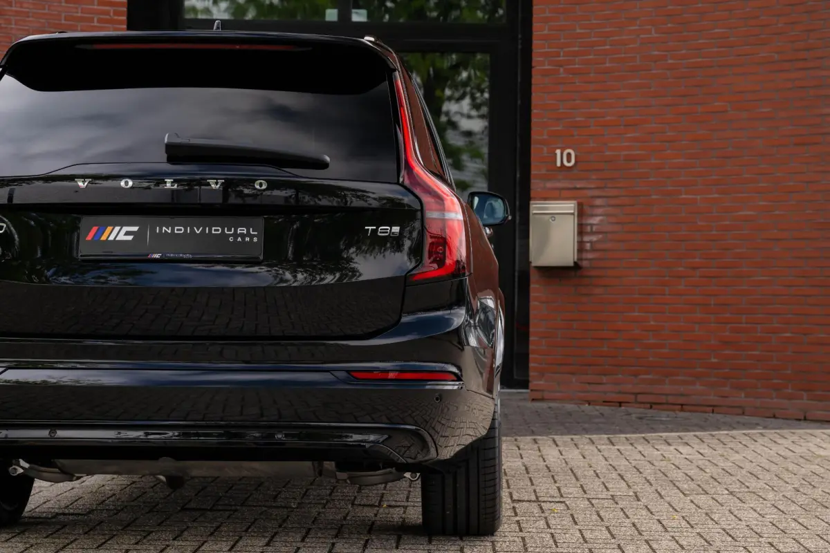 2.0 T8 Plug-in hybrid AWD Ultra Dark Alle Opties