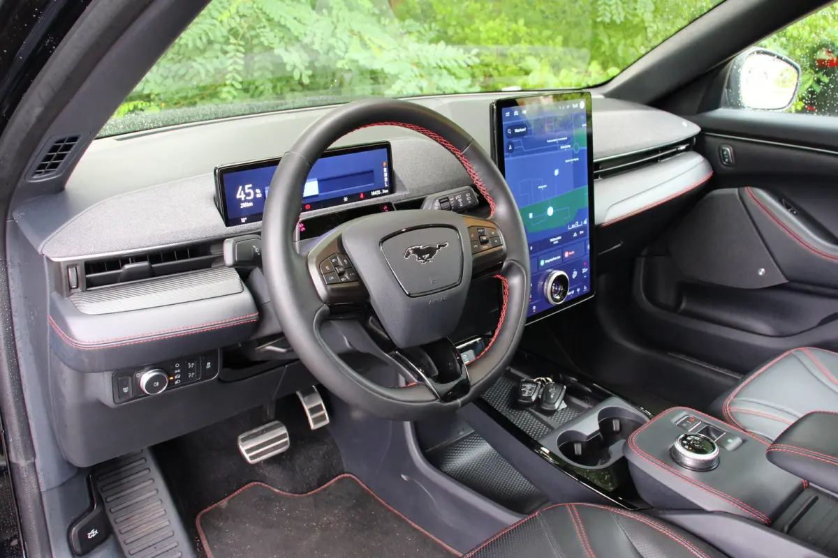 Extended AWD 98 kWh | 360° CAMERA | PANODAK | B&O | DODE HOEK | ADAPTIVE CRUISE | ELEKTR. STOEL | WINTERPACK | LANE ASSIST