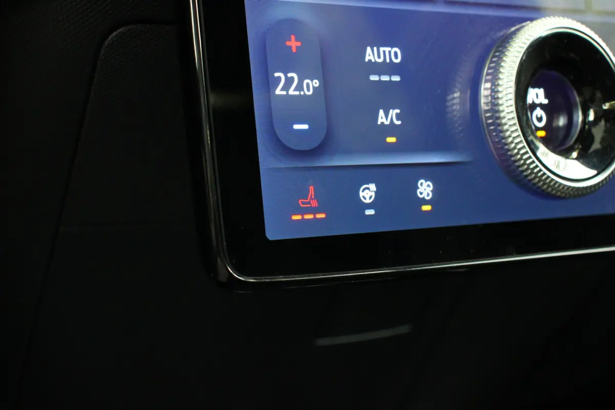 Extended AWD 98 kWh | 360° CAMERA | PANODAK | B&O | DODE HOEK | ADAPTIVE CRUISE | ELEKTR. STOEL | WINTERPACK | LANE ASSIST
