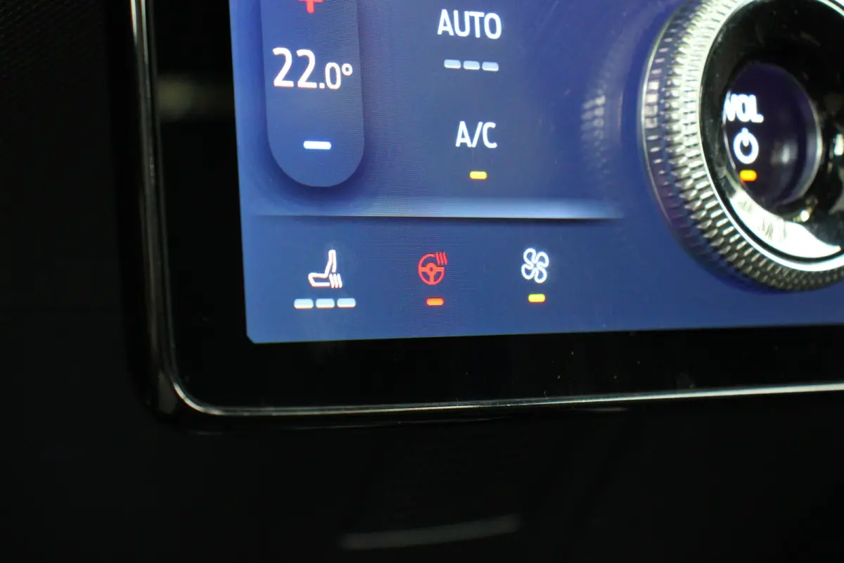 Extended AWD 98 kWh | 360° CAMERA | PANODAK | B&O | DODE HOEK | ADAPTIVE CRUISE | ELEKTR. STOEL | WINTERPACK | LANE ASSIST
