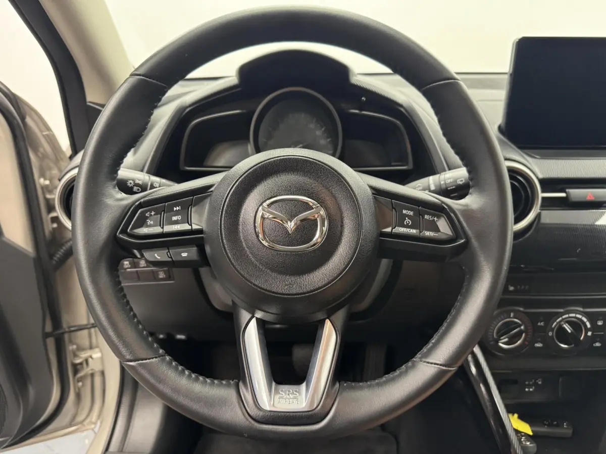 1.5i Skyactiv-G Automaat-Navigatie-Cr.contr-Clima-Carplay-Parkeersensoren-Stoelverwarming-LED-Lm15''velgen