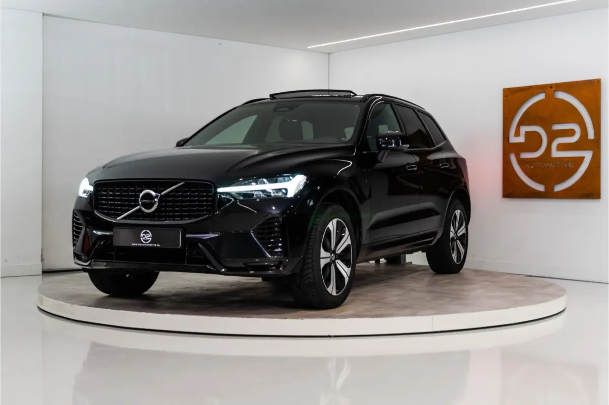 2.0 T6 Plug-in hybrid AWD Plus Dark Long Range 350PK | Harman/Kardon | Sportstoelen | LED | Pano | 12 MND Garantie