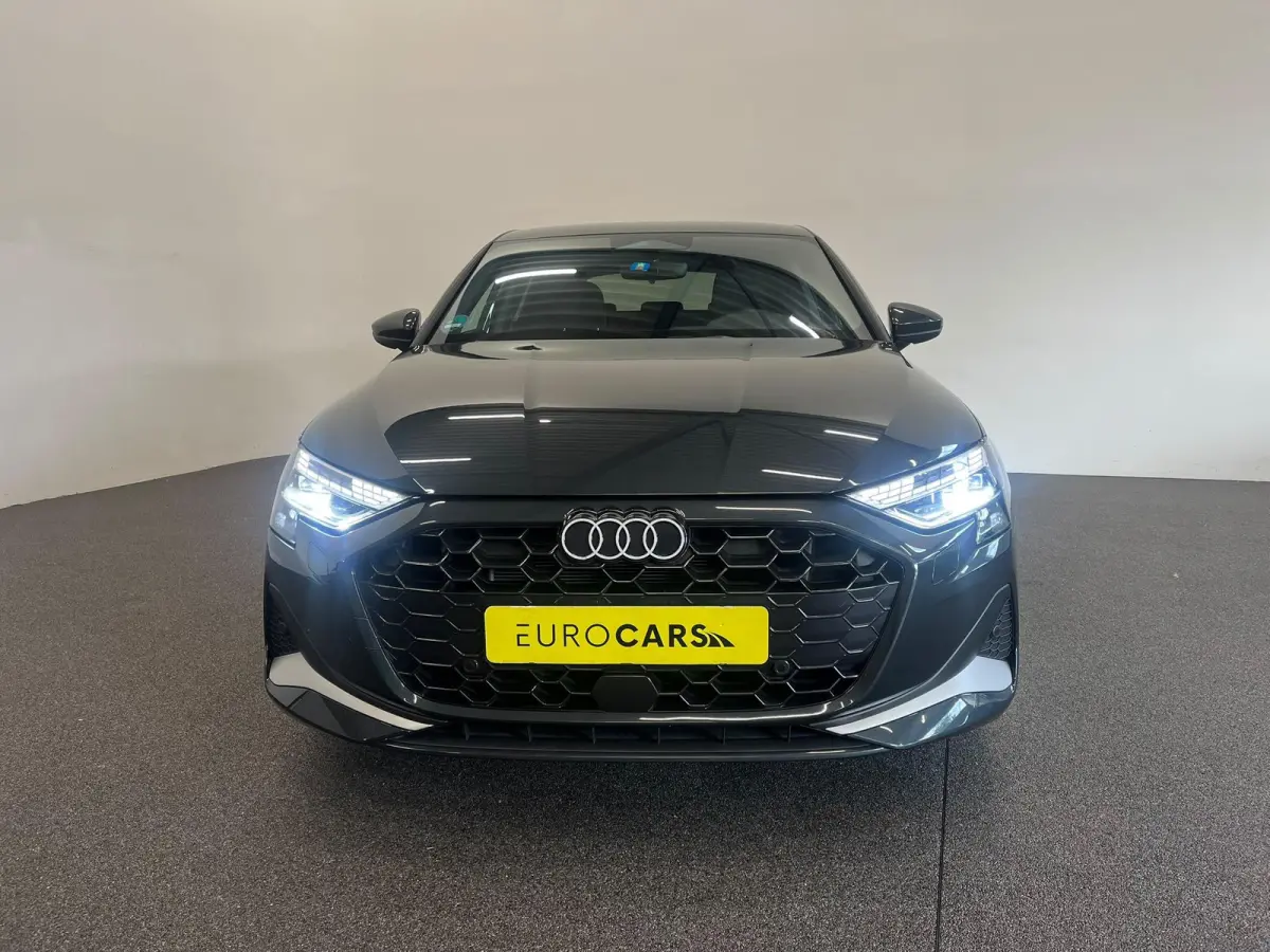 30 TFSI Advanced edition Navigatie Apple Carplay Android Auto Camera Parkeerhulp Adaptive Cruise Control Stoelverwarming Virtual Cockpit Full Led Climate Control Lichtmetalen velgen
