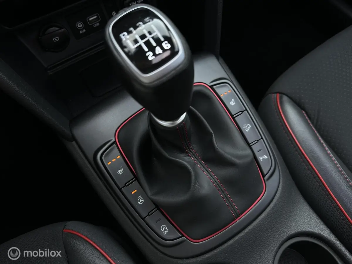 1.0 T-GDI Premium 2WD | Stoelverw. | Stuurverw. | Krell Audio | Schuif / kanteldak | HUD | Apple CarPlay | Afneembare trekhaak