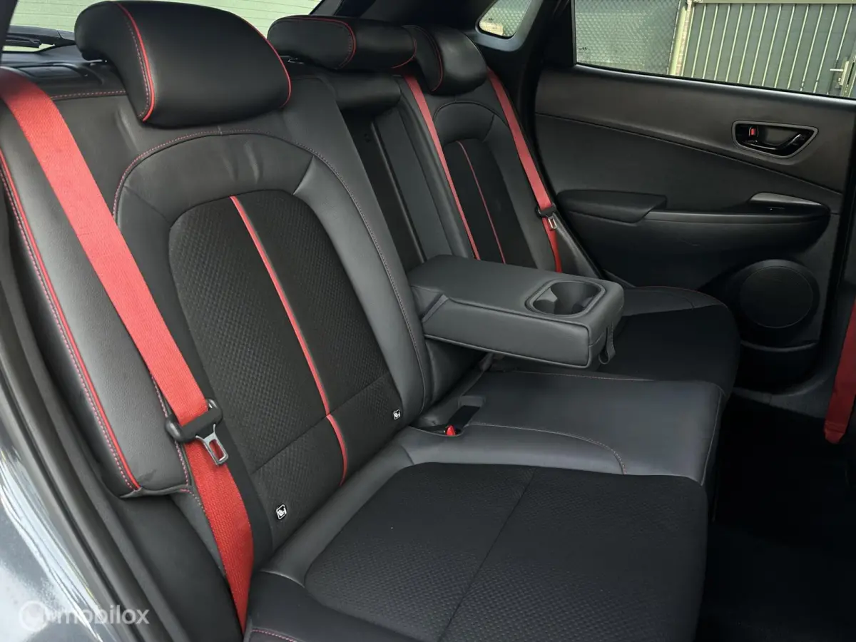 1.0 T-GDI Premium 2WD | Stoelverw. | Stuurverw. | Krell Audio | Schuif / kanteldak | HUD | Apple CarPlay | Afneembare trekhaak