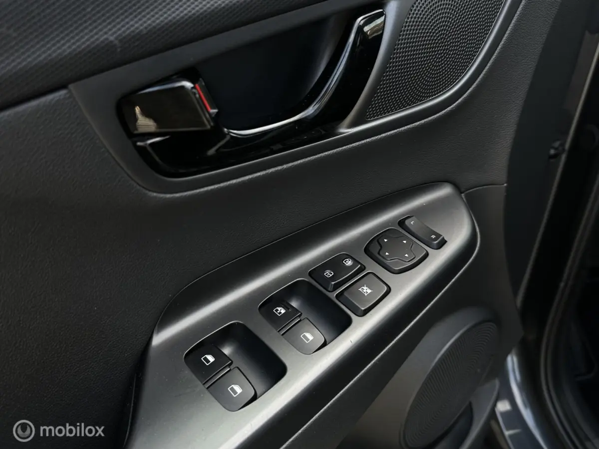 1.0 T-GDI Premium 2WD | Stoelverw. | Stuurverw. | Krell Audio | Schuif / kanteldak | HUD | Apple CarPlay | Afneembare trekhaak
