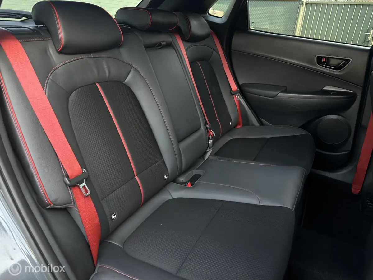 1.0 T-GDI Premium 2WD | Stoelverw. | Stuurverw. | Krell Audio | Schuif / kanteldak | HUD | Apple CarPlay | Afneembare trekhaak