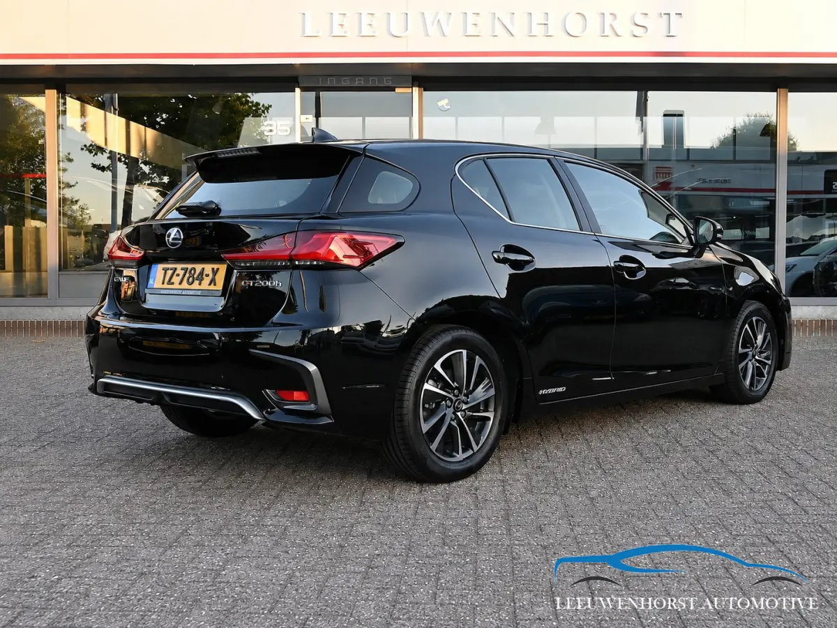 200h Business Launch Edition, alcantara, camera, cruise, clima, key less, NL-auto