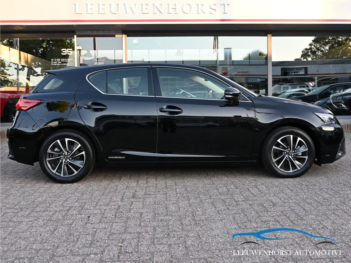 200h Business Launch Edition, alcantara, camera, cruise, clima, key less, NL-auto
