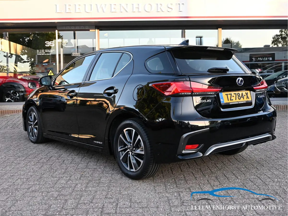 200h Business Launch Edition, alcantara, camera, cruise, clima, key less, NL-auto