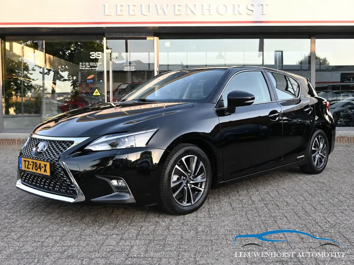 200h Business Launch Edition, alcantara, camera, cruise, clima, key less, NL-auto