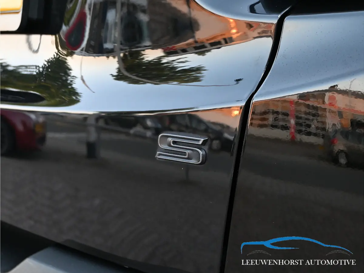 4xe 240 Plug-in Hybrid Electric 80th Anniversary
