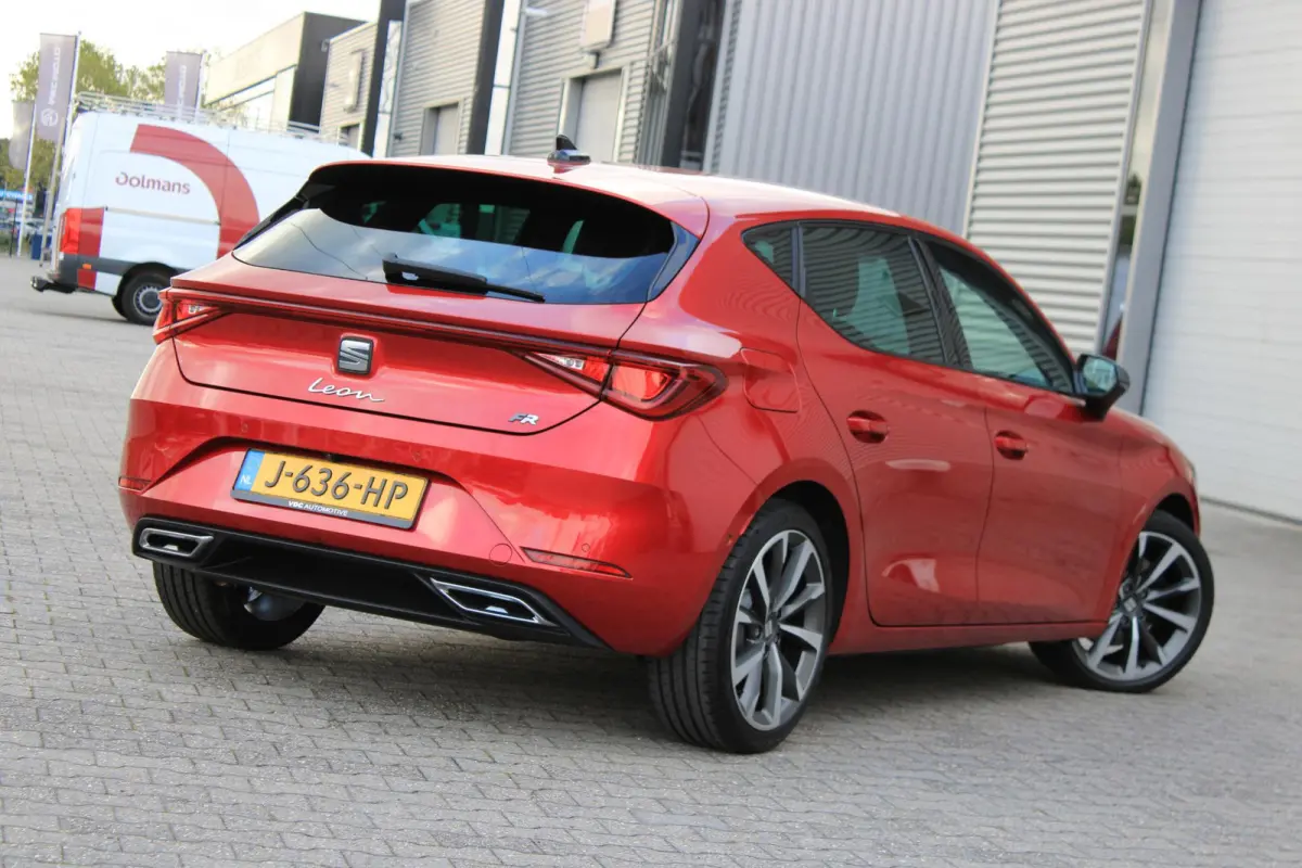 1.5 eTSI FR FR | Carplay | ACC | DCC | LED | Parkeersensoren | Trekhaak | Dealer Onderhouden