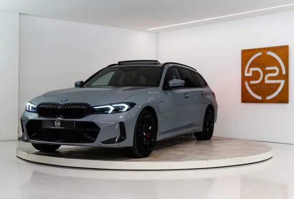 330e xDrive M Sport Pro Edition 292PK | Brooklyn | Pano | Sfeer | Harman/Kardon | HUD | VOL! Fabrieksgarantie