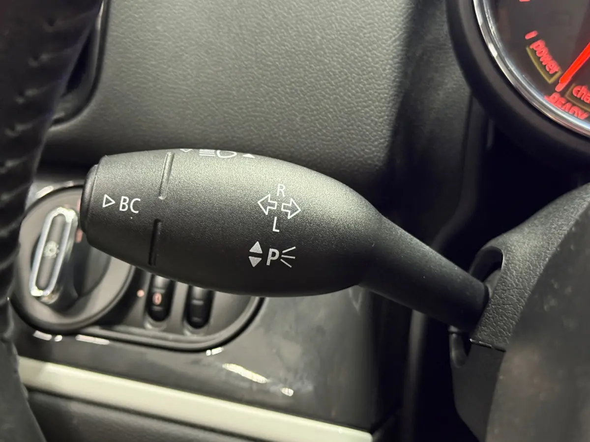 Cooper ALL4 AUT SOH 94,8 | 224pk | PHEV | Midnight Black Metallic | Navi | Park Assist