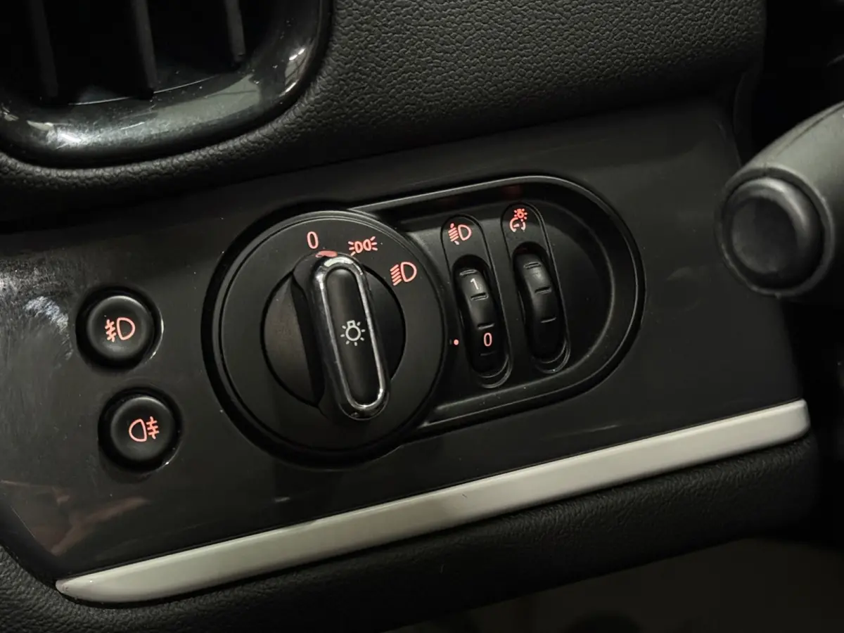Cooper ALL4 AUT SOH 94,8 | 224pk | PHEV | Midnight Black Metallic | Navi | Park Assist