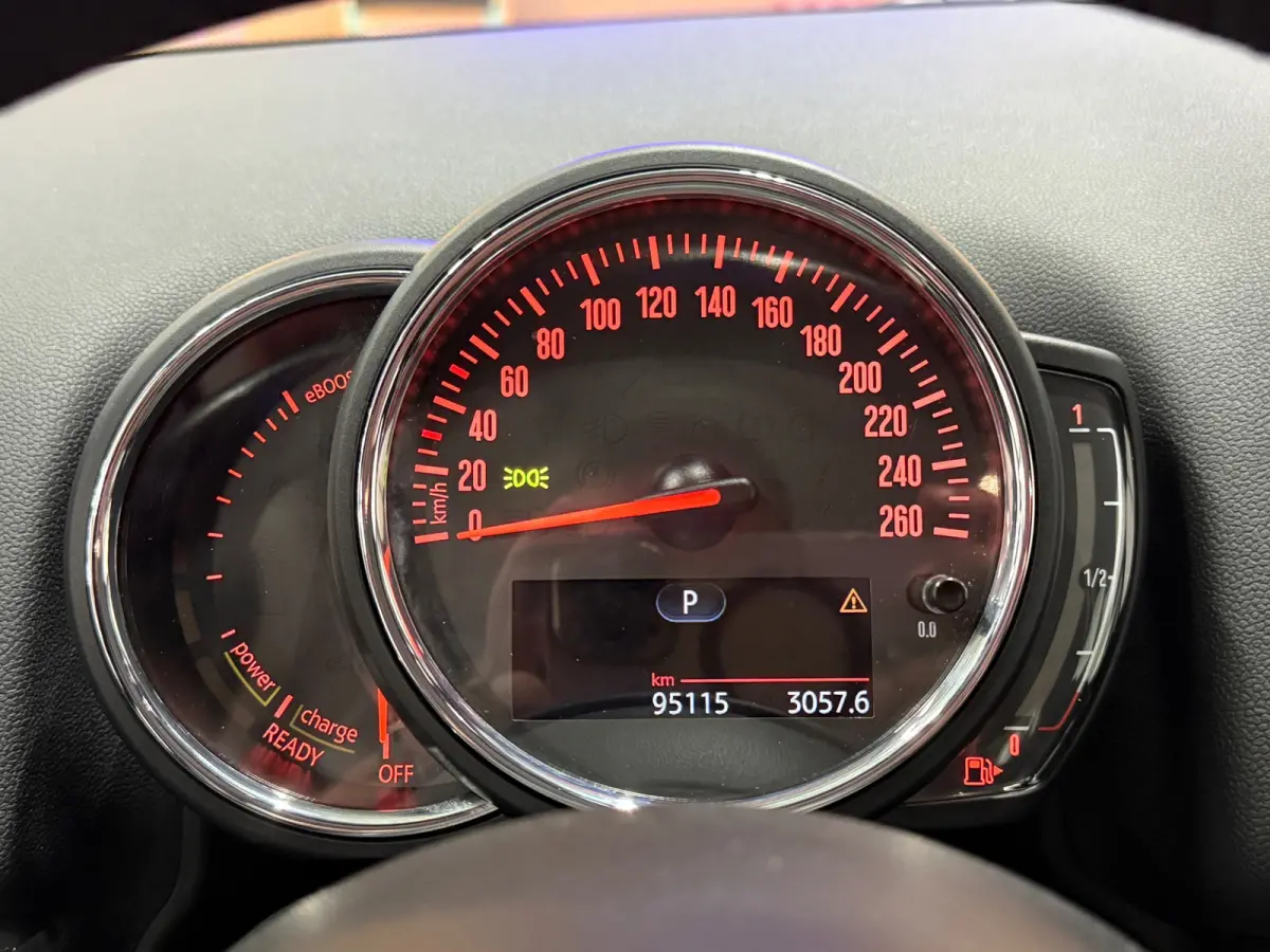 Cooper ALL4 AUT SOH 94,8 | 224pk | PHEV | Midnight Black Metallic | Navi | Park Assist