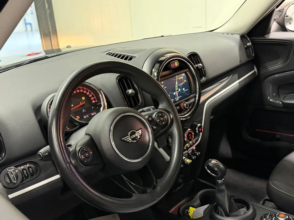 Cooper ALL4 AUT SOH 94,8 | 224pk | PHEV | Midnight Black Metallic | Navi | Park Assist