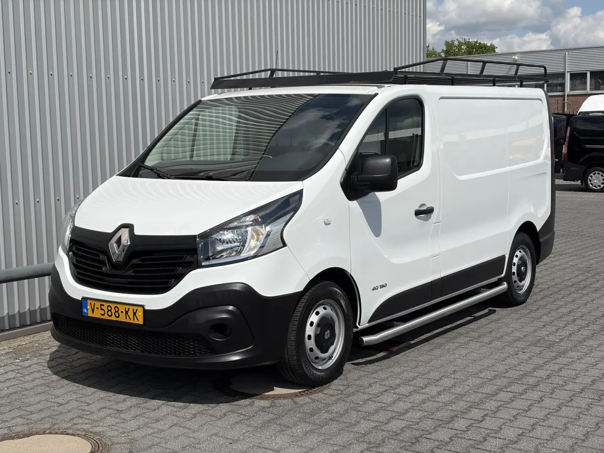 1.6 dCi T27 L1H1*A/C*CRUISE*HAAK*3-P*NAVI*TEL*PDC*