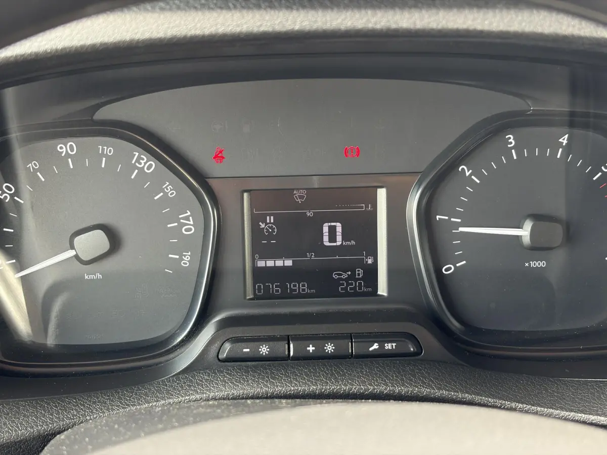 2.0 BlueHDI 120*2xSCHUIF*HAAK*A/C*CRUISE*TEL*3PERS