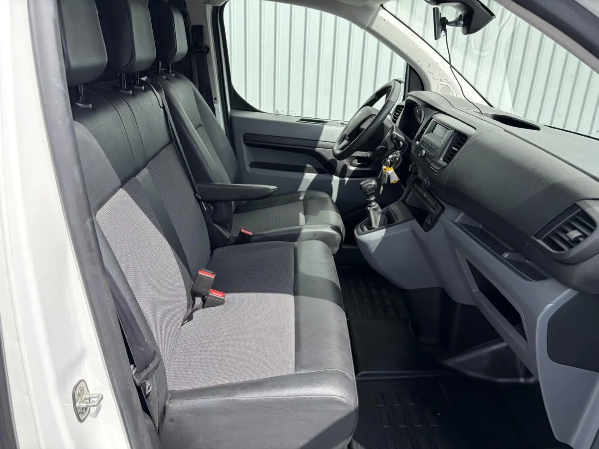 2.0 BlueHDI 120*2xSCHUIF*HAAK*A/C*CRUISE*TEL*3PERS