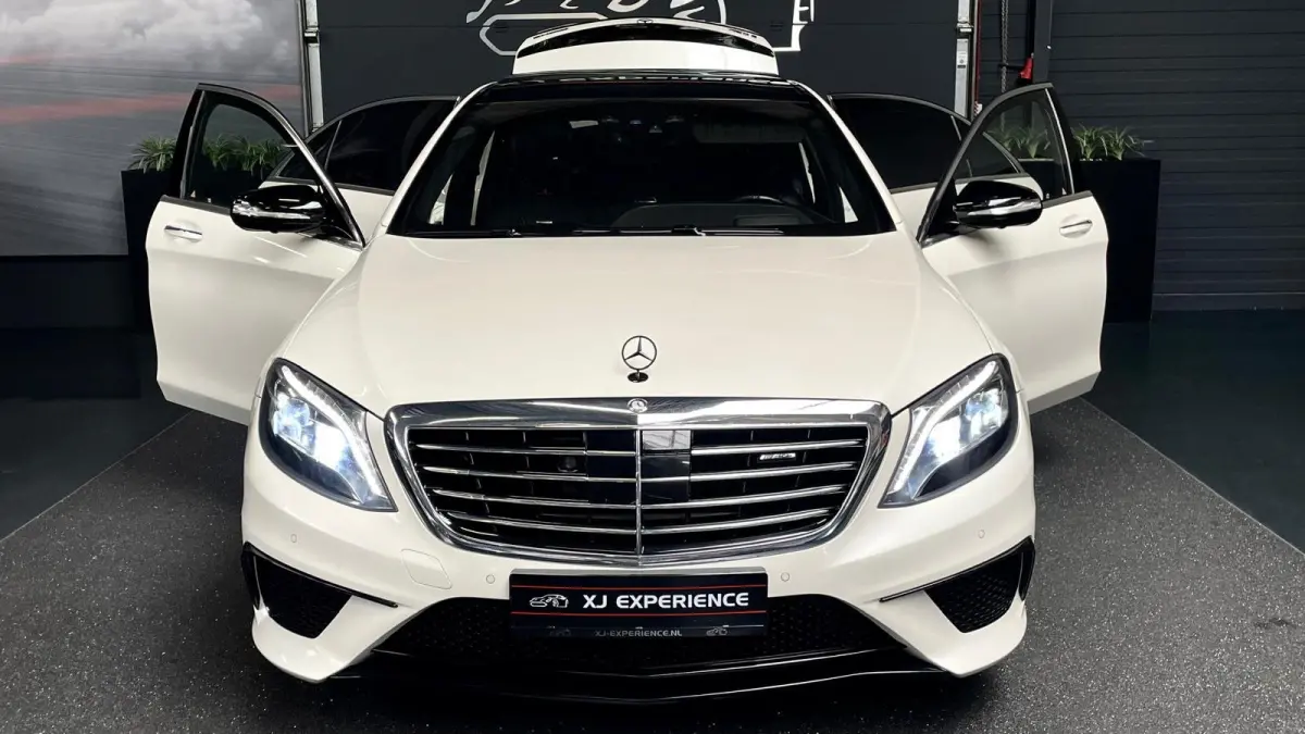 AMG 63 4Matic Lang 585 PK PANO Keram Burm H-End Carbon Night Vis