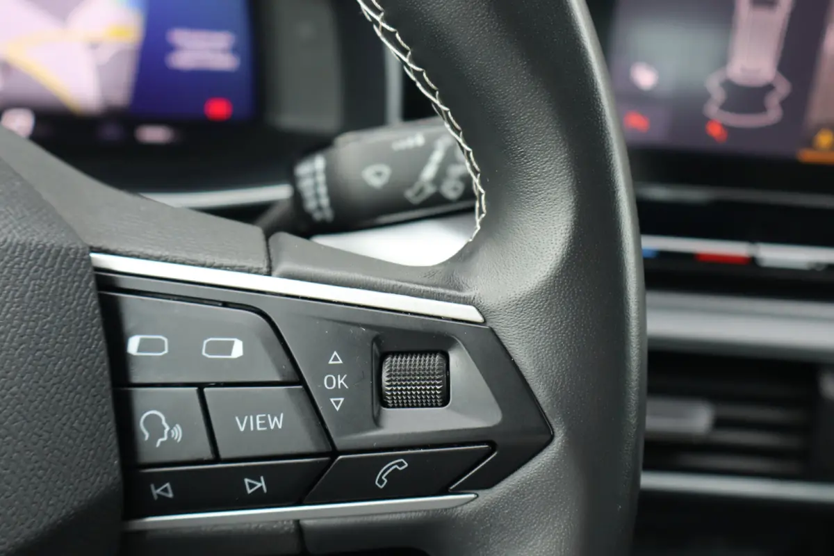 1.5 TSI Style Business Intense 130PK | Achteruitrijcamera | Airco (automatisch) | Apple Carplay/Android Auto|telefoonintegratie premium