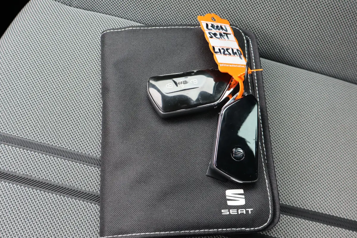 1.5 TSI Style Business Intense 130PK | Achteruitrijcamera | Airco (automatisch) | Apple Carplay/Android Auto|telefoonintegratie premium