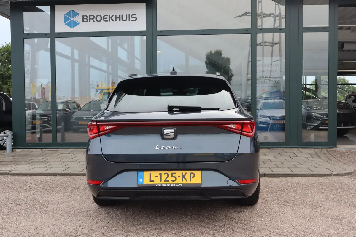 1.5 TSI Style Business Intense 130PK | Achteruitrijcamera | Airco (automatisch) | Apple Carplay/Android Auto|telefoonintegratie premium
