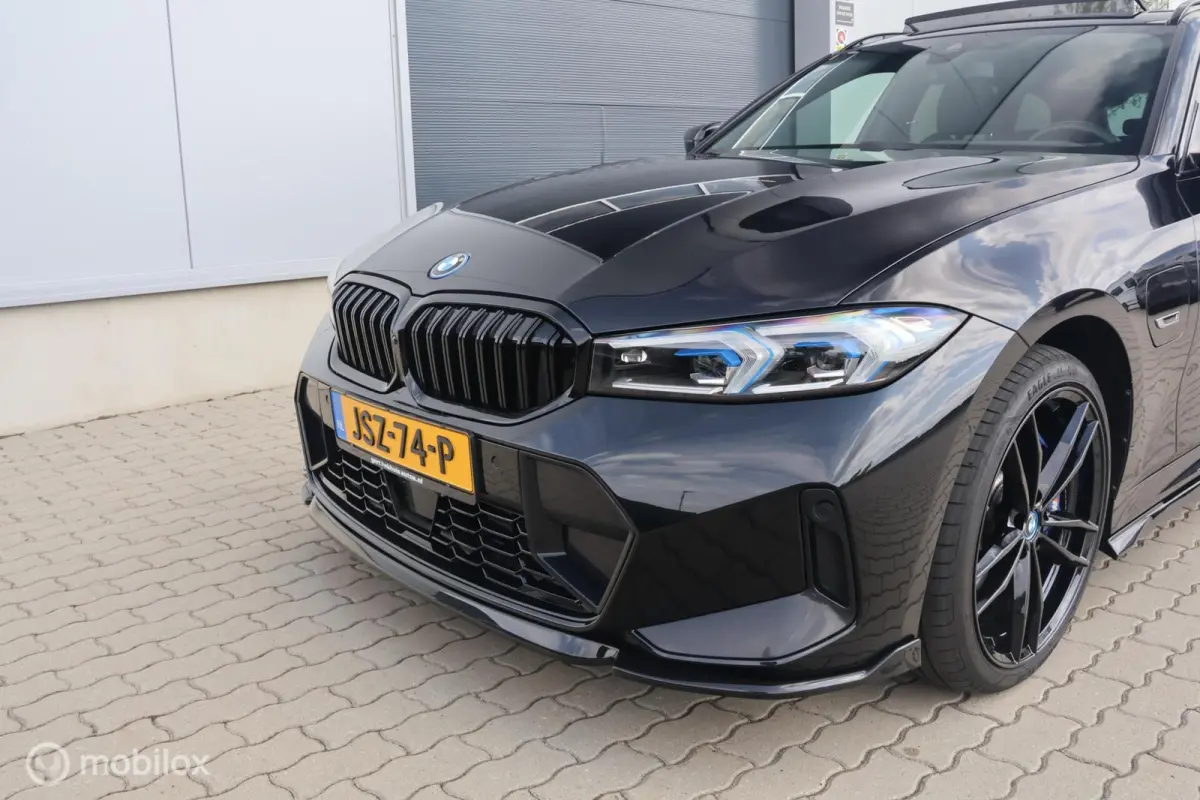 330e xDrive M Sport | Panodak | Leder | H/K | Trekhaak