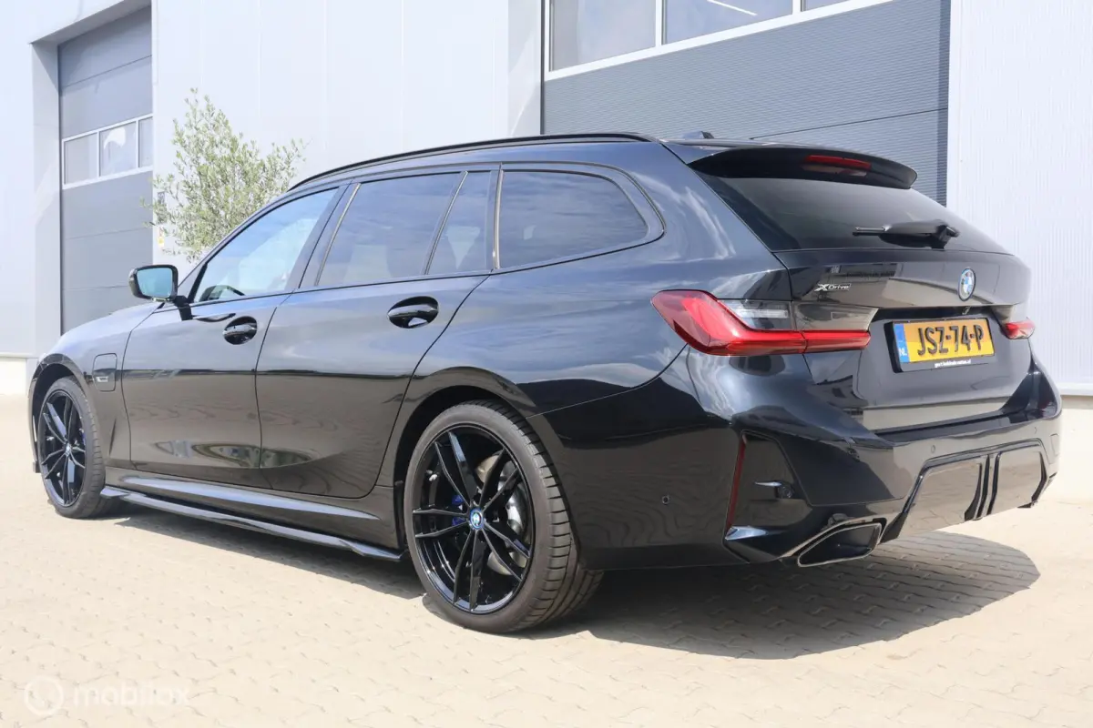 330e xDrive M Sport | Panodak | Leder | H/K | Trekhaak