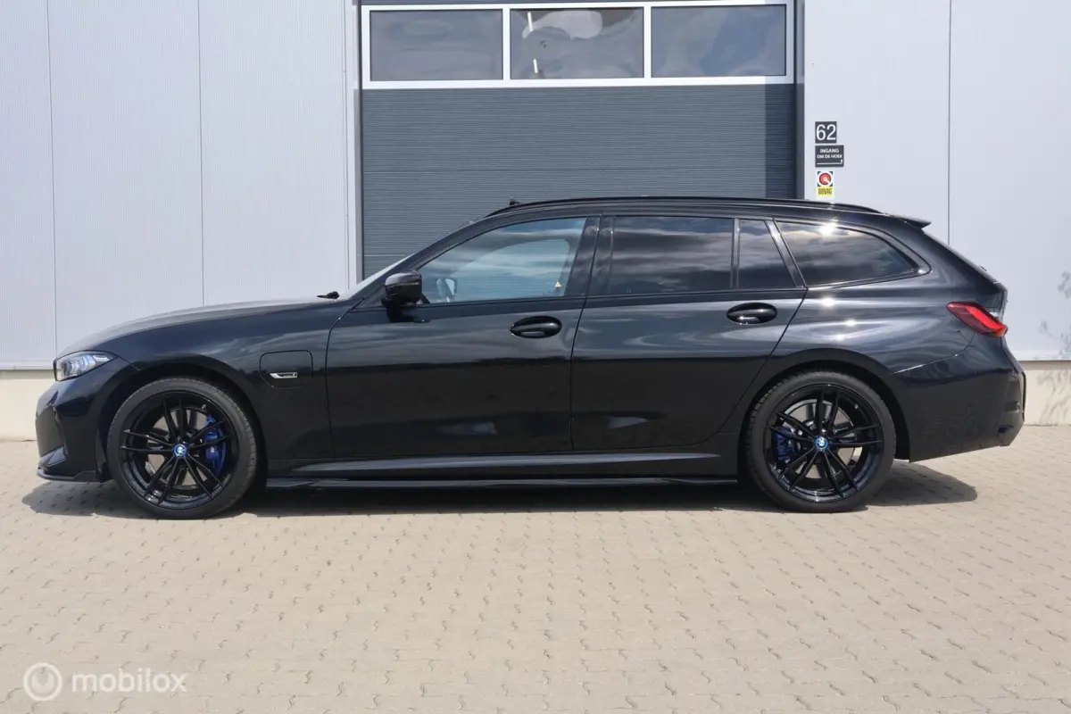 330e xDrive M Sport | Panodak | Leder | H/K | Trekhaak