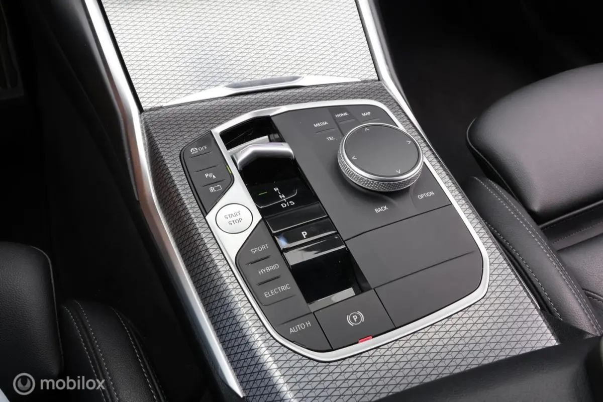330e xDrive M Sport | Panodak | Leder | H/K | Trekhaak