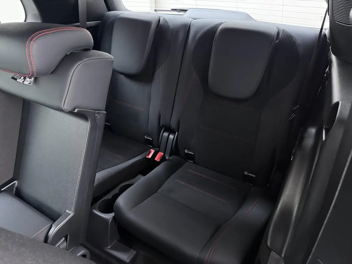 EQB 300 4Matic AMG NIEUW MODEL | SOH 100% | NIGHT PAKKET | 7-PERSOONS | ACHTERUITRIJCAMERA | ADAPTIVE CRUISE CONTROL | ELEKTRISCHE ACHTERKLEP | STUUR- & STOELVERWARMING | AMBIENT LIGHTING | 