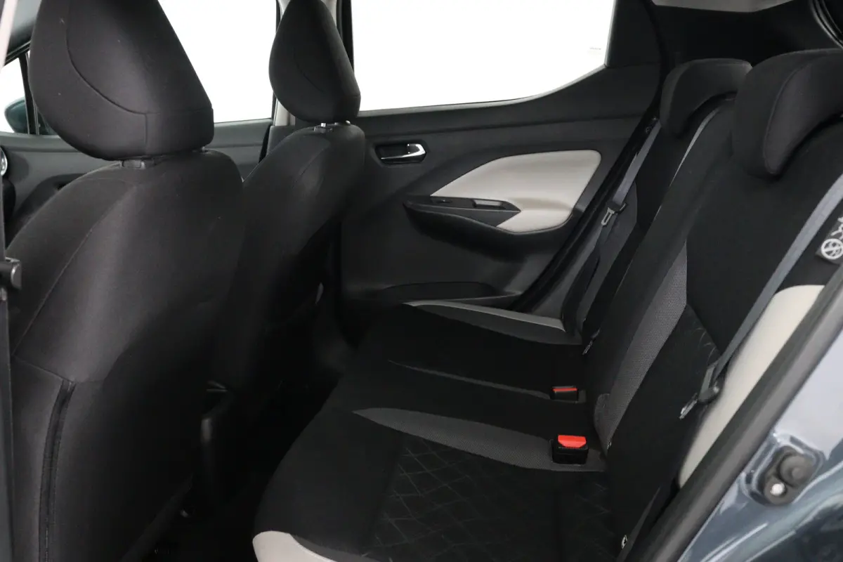 1.0 IG-T N-Connecta | Dealer Onderhouden! | Trekhaak | Navi | Airco | Camera | Cruise | DAB | Lichtmetalen Velgen