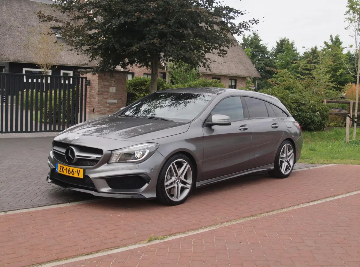 AMG 45 4MATIC | 380 PK | Harman Kardon | Elektrisch bedienbare achterklep | Xenon |