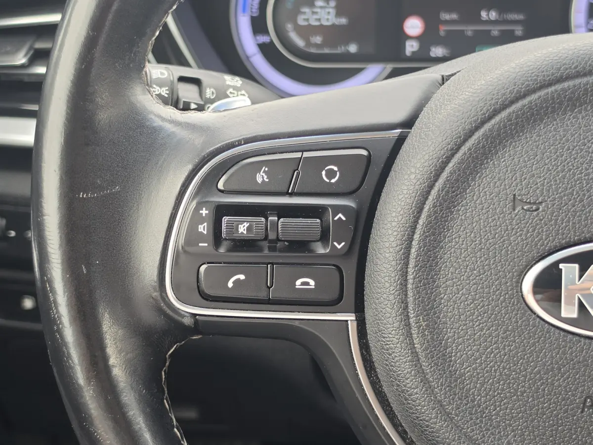 1.6 GDi Hybrid DynamicLine | Parkeersensor V+A | Cruise control adaptief | Apple Carplay/Android Auto