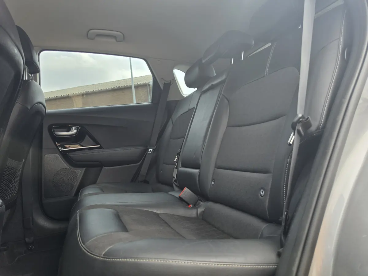 1.6 GDi Hybrid DynamicLine | Parkeersensor V+A | Cruise control adaptief | Apple Carplay/Android Auto