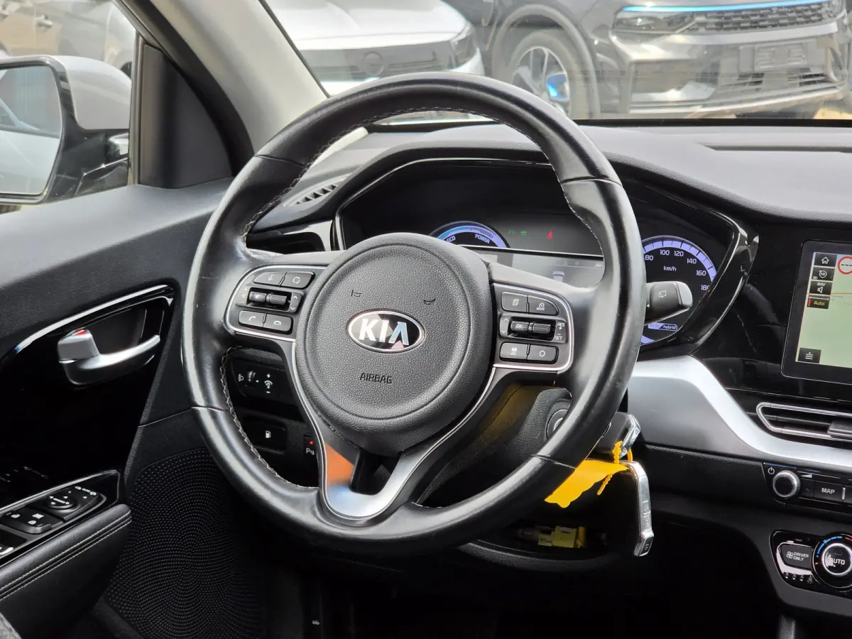 1.6 GDi Hybrid DynamicLine | Parkeersensor V+A | Cruise control adaptief | Apple Carplay/Android Auto